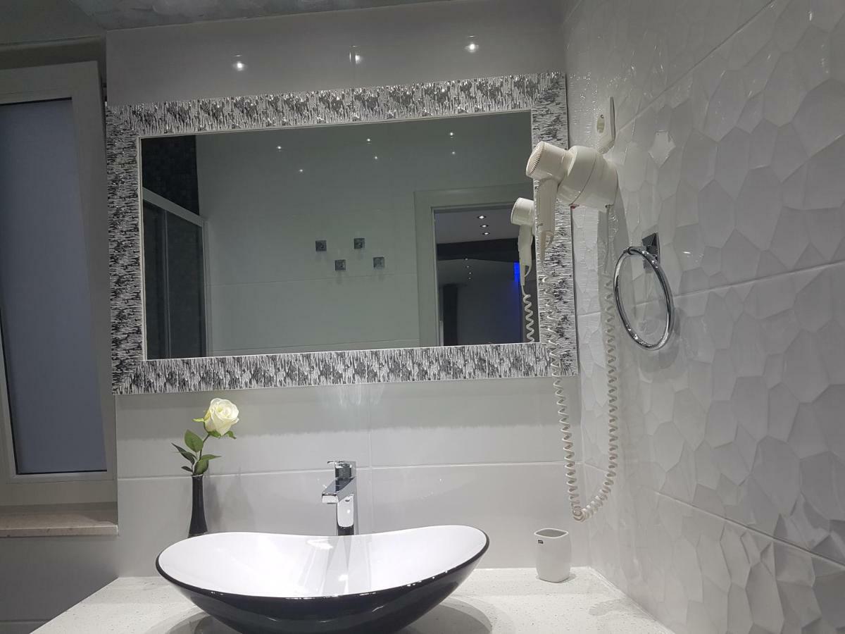 מאקרסקה Palladium City Center Apartments מראה חיצוני תמונה